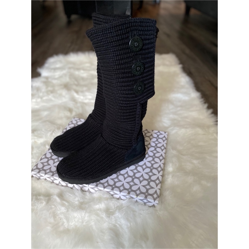 UGG Classic Cardy II Boot (used).